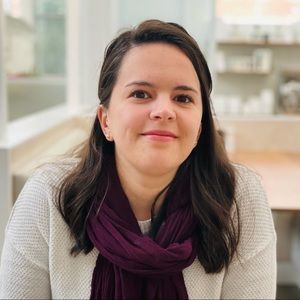 Meet your Posher, Emily